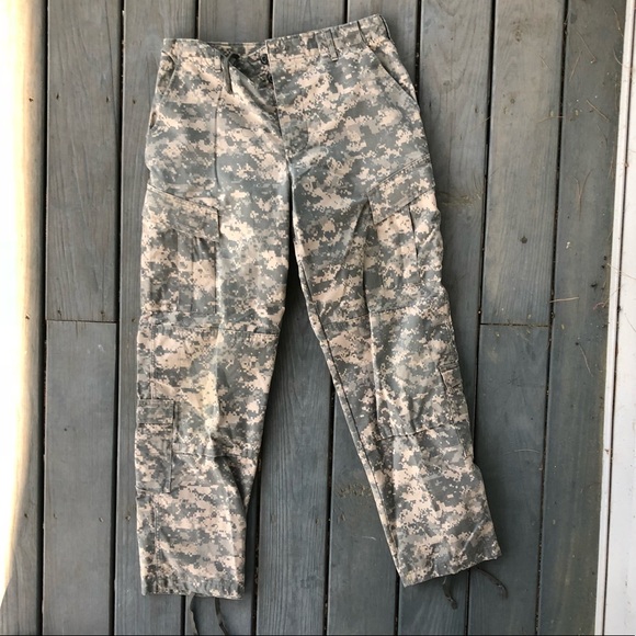 army Other - Authentic Army Camo Cargo Pants